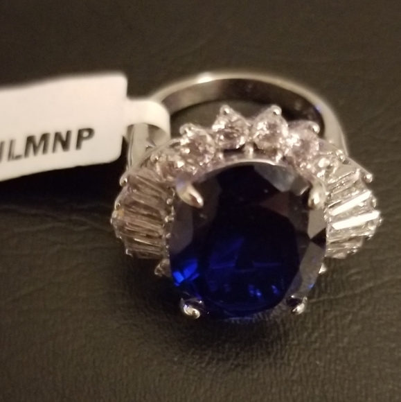 Ring - Picture 2 of 2